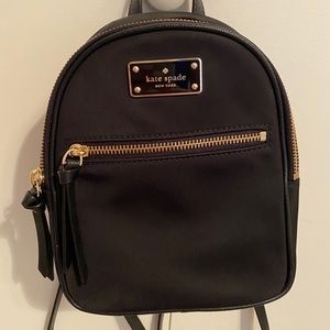 BEAUTIFUL BLACK KATE SPADE CROSSBODY ( NYLON )